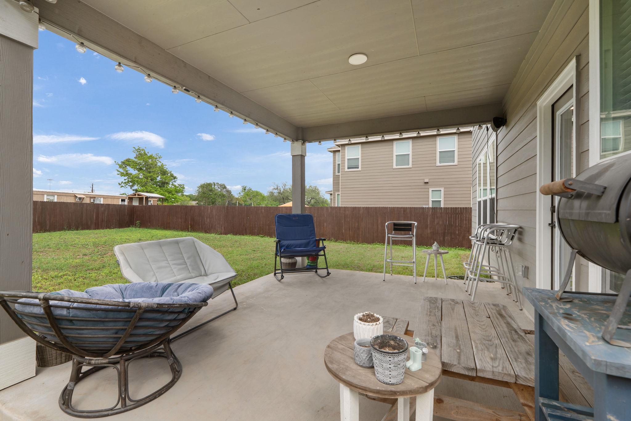 130 McGinnis Trl, Kyle, TX 78640