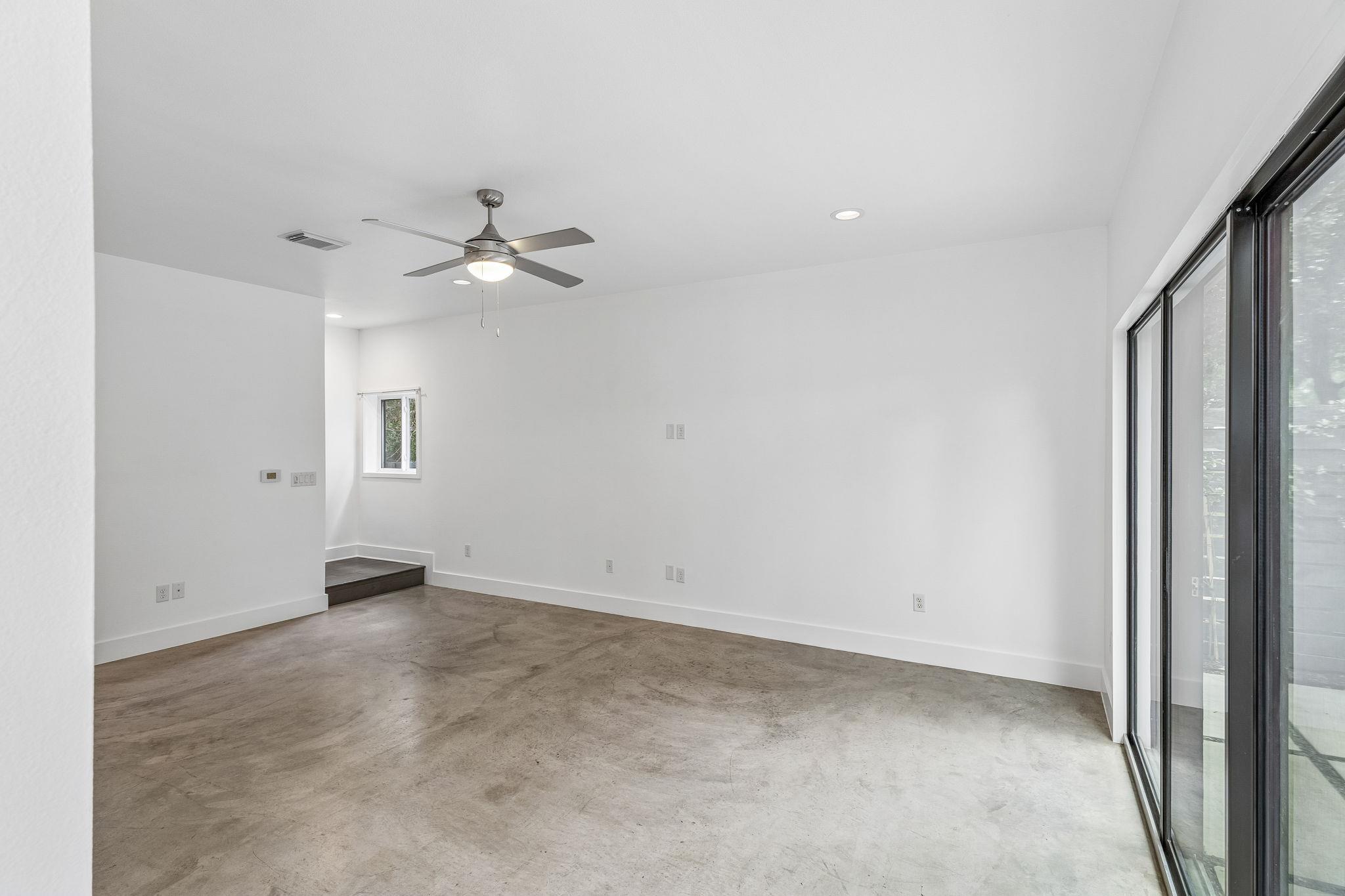 2101 Montopolis Dr # 18, Austin, TX 78741