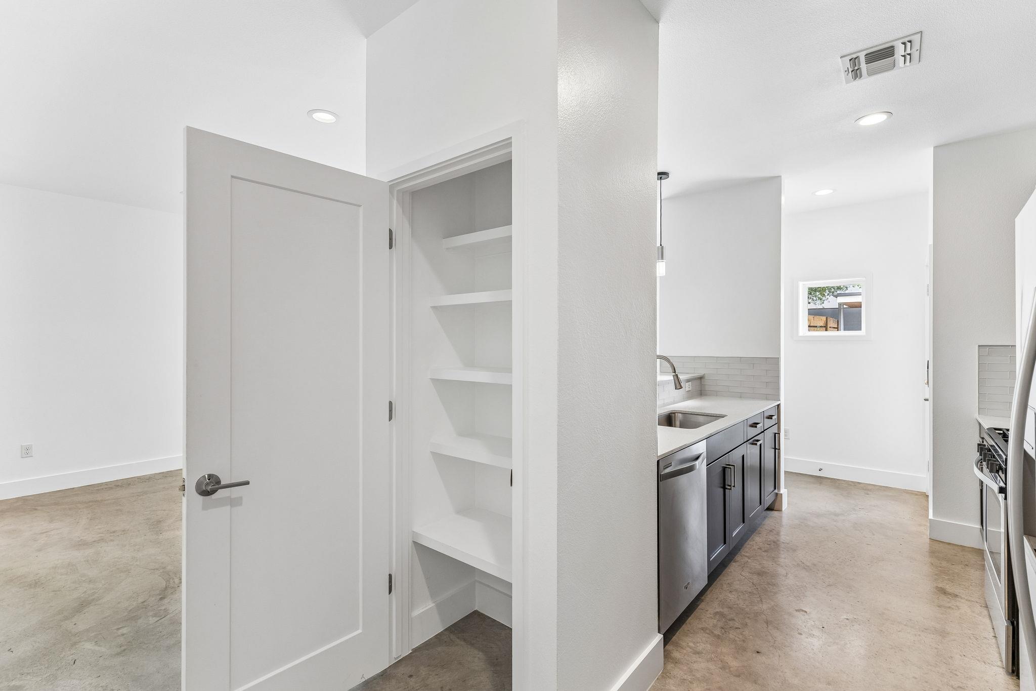 2101 Montopolis Dr # 18, Austin, TX 78741