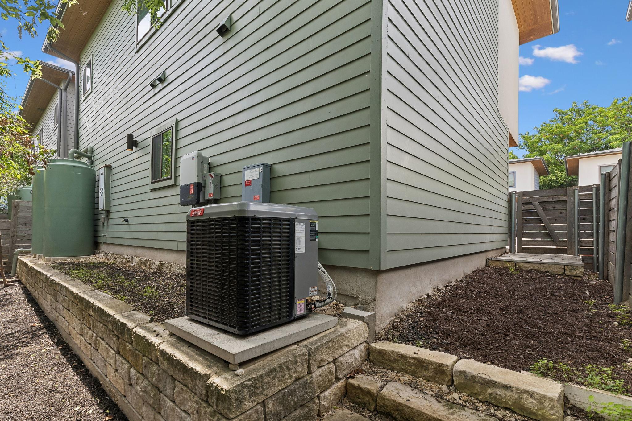 2101 Montopolis Dr # 18, Austin, TX 78741