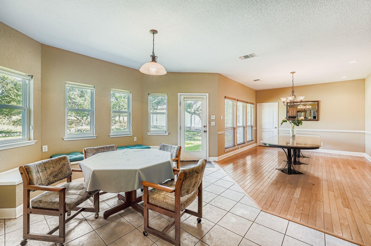 900 Wayside Dr, Wimberley, TX 78676