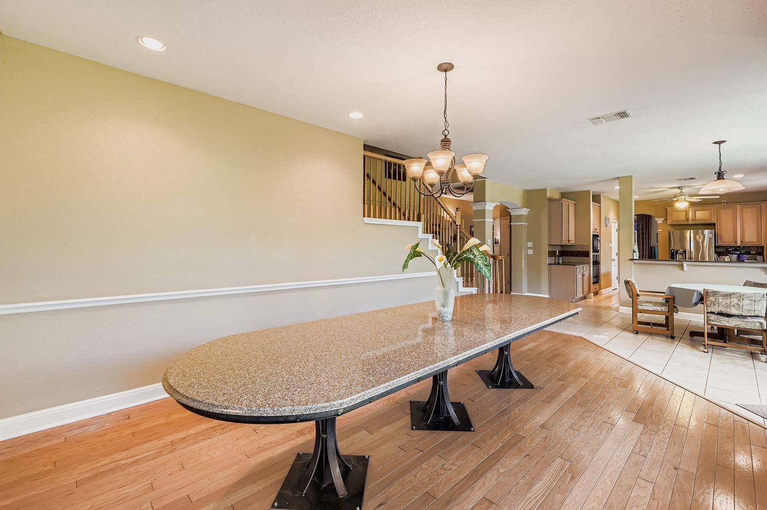 900 Wayside Dr, Wimberley, TX 78676