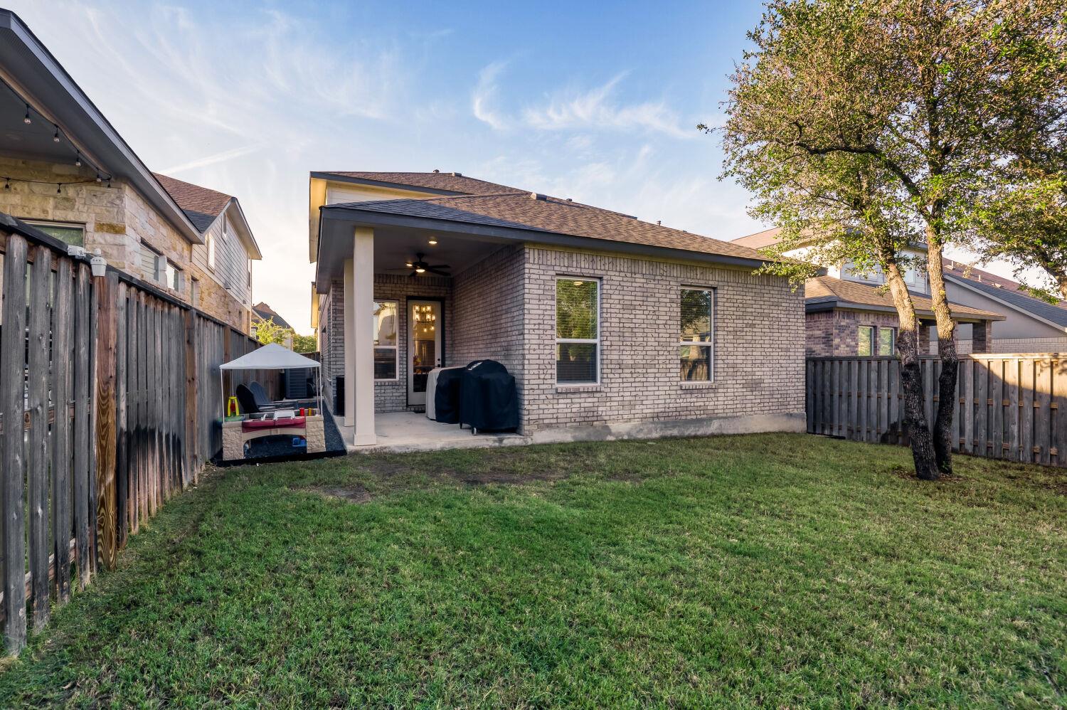 1309 Kneehigh Ln, Georgetown, TX 78633