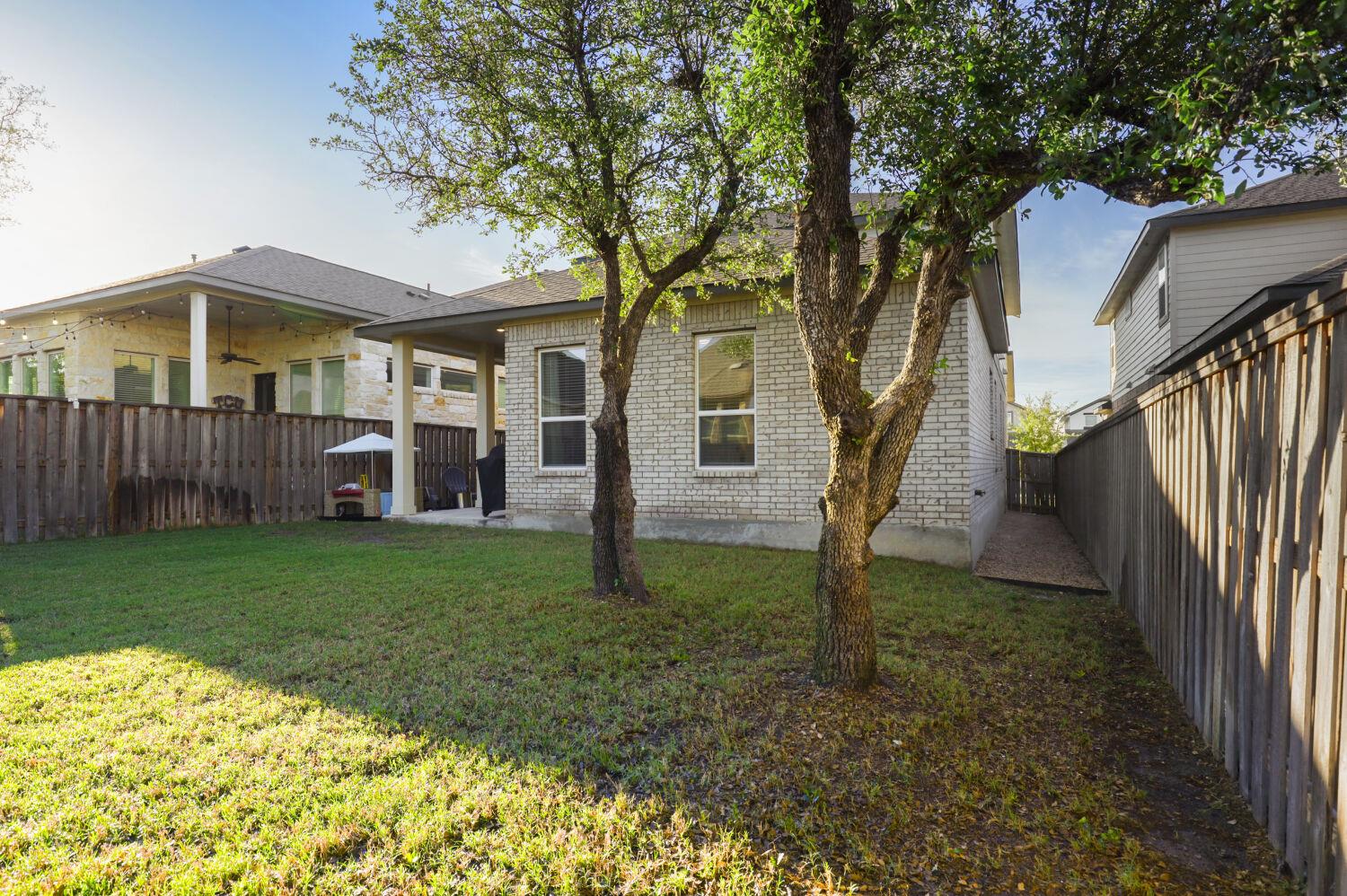 1309 Kneehigh Ln, Georgetown, TX 78633