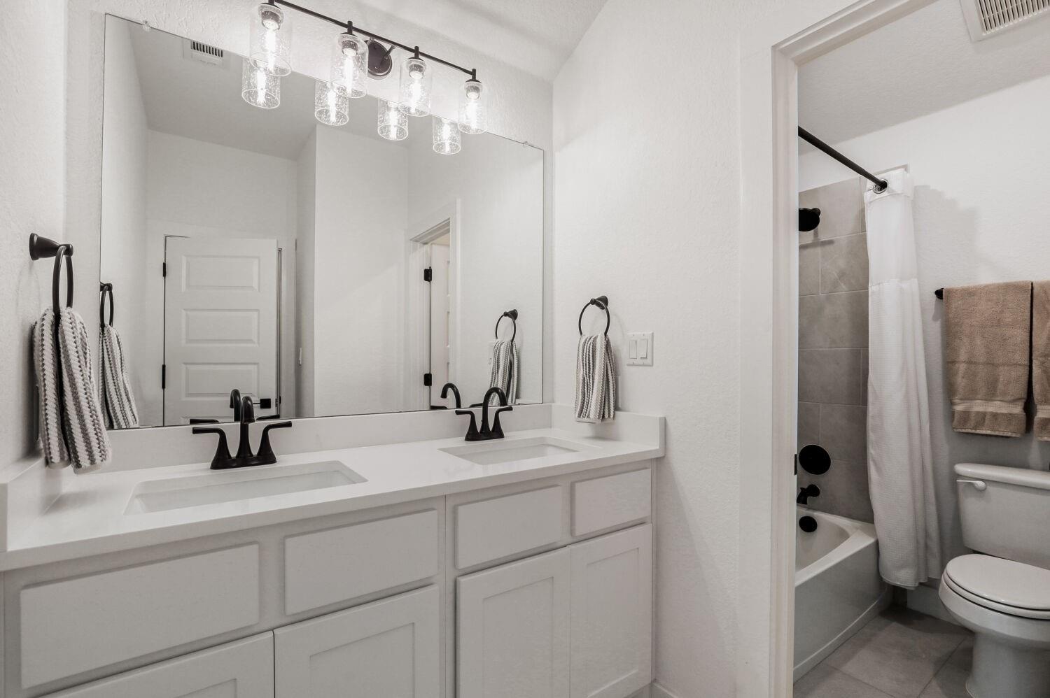 1309 Kneehigh Ln, Georgetown, TX 78633