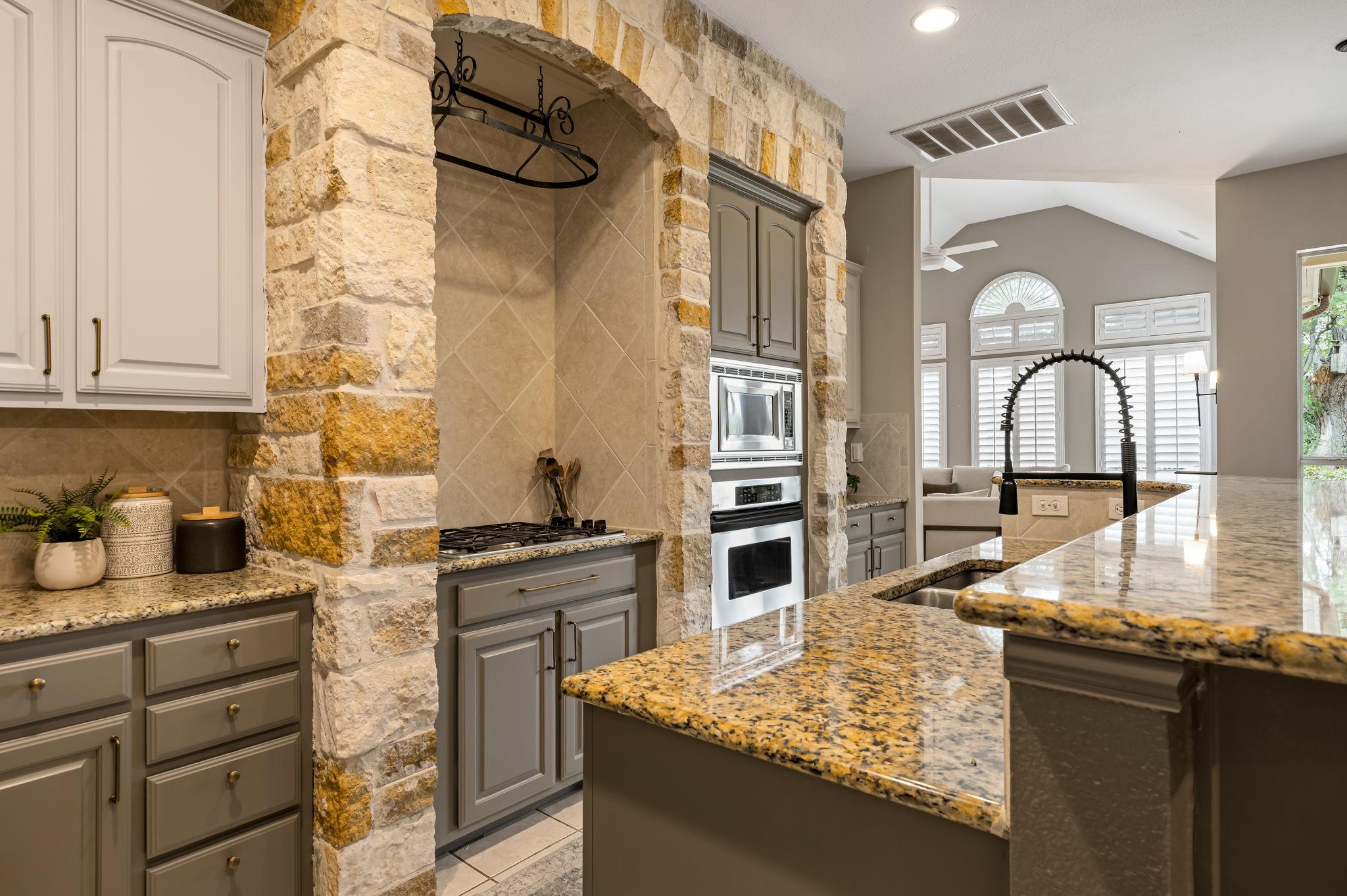 10804 Ariock Ln, Austin, TX 78739