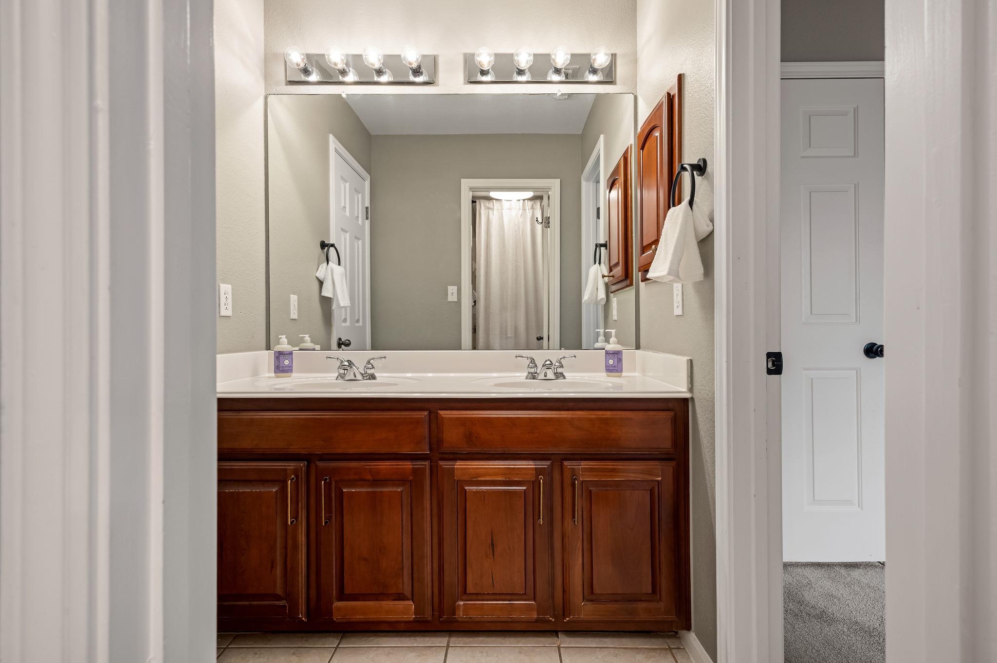 10804 Ariock Ln, Austin, TX 78739