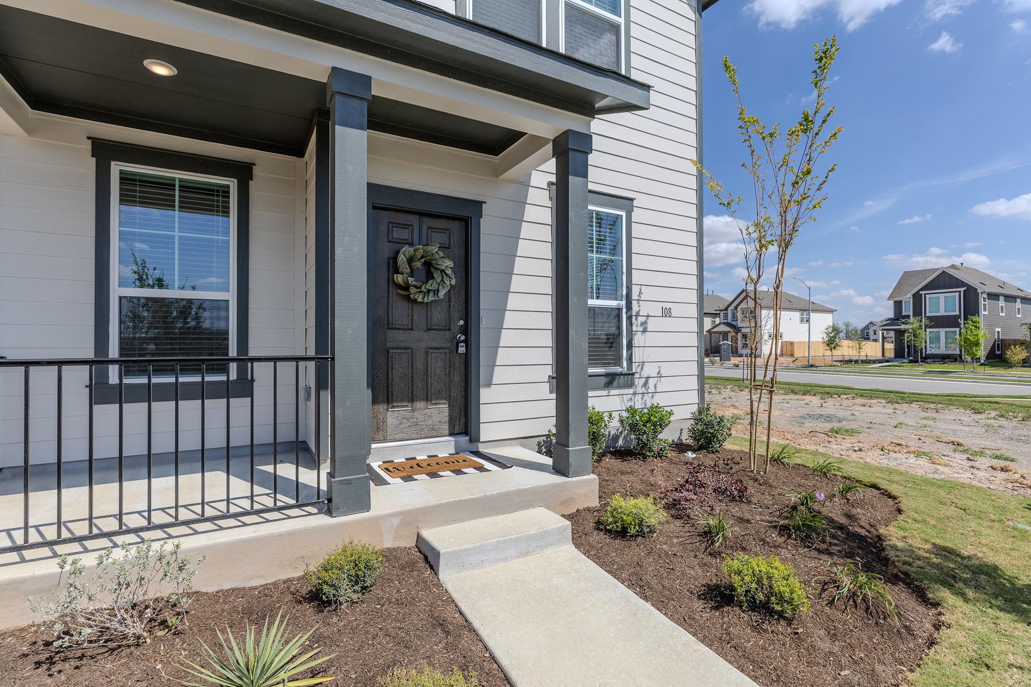 108 Hartson Dr, Taylor, TX 76574