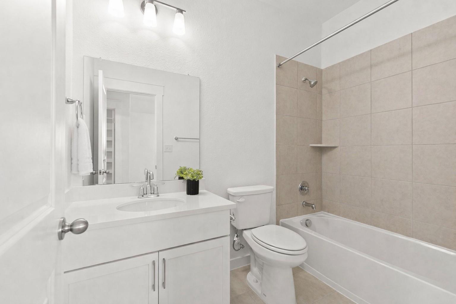 108 Hartson Dr, Taylor, TX 76574