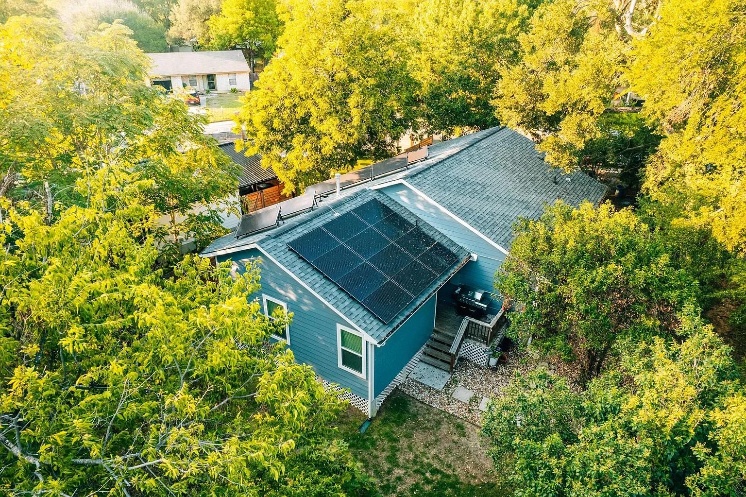 1008 Walter St, Austin, TX 78702