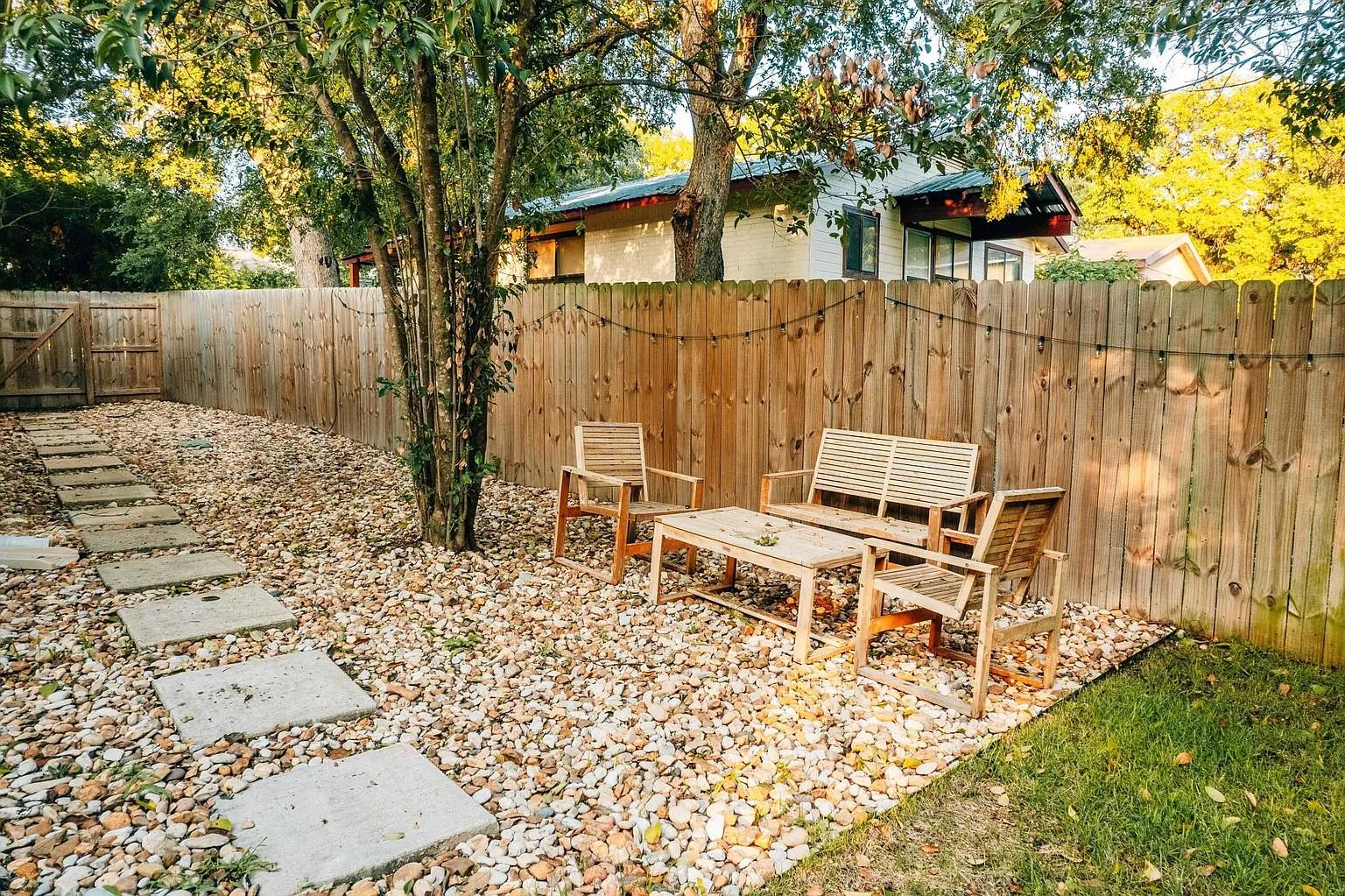 1008 Walter St, Austin, TX 78702