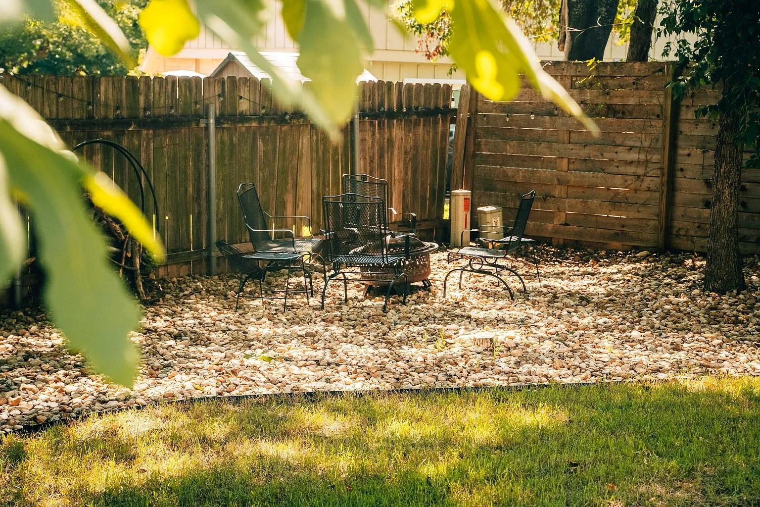 1008 Walter St, Austin, TX 78702