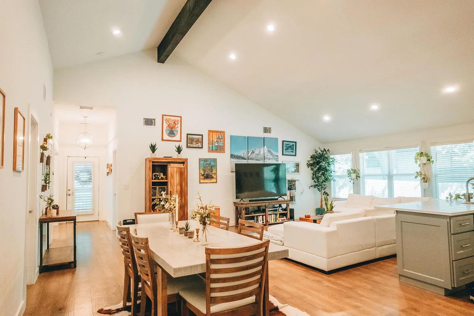 1008 Walter St, Austin, TX 78702