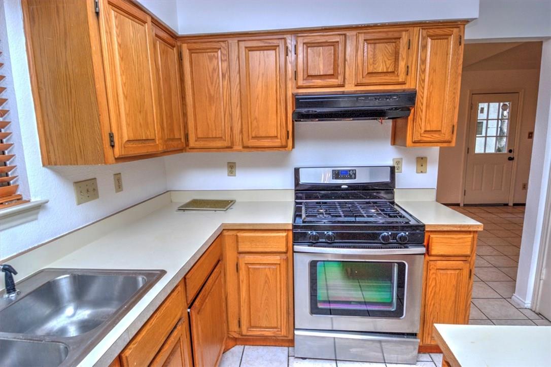 6500 Luckenbach Ln, Austin, TX 78729