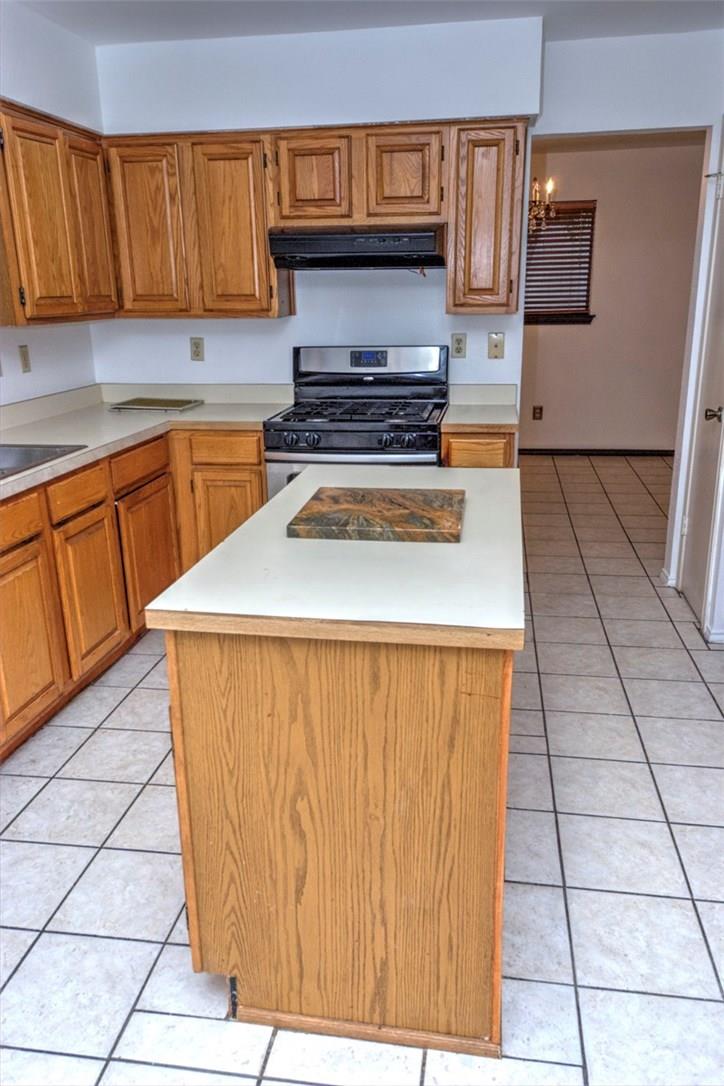 6500 Luckenbach Ln, Austin, TX 78729