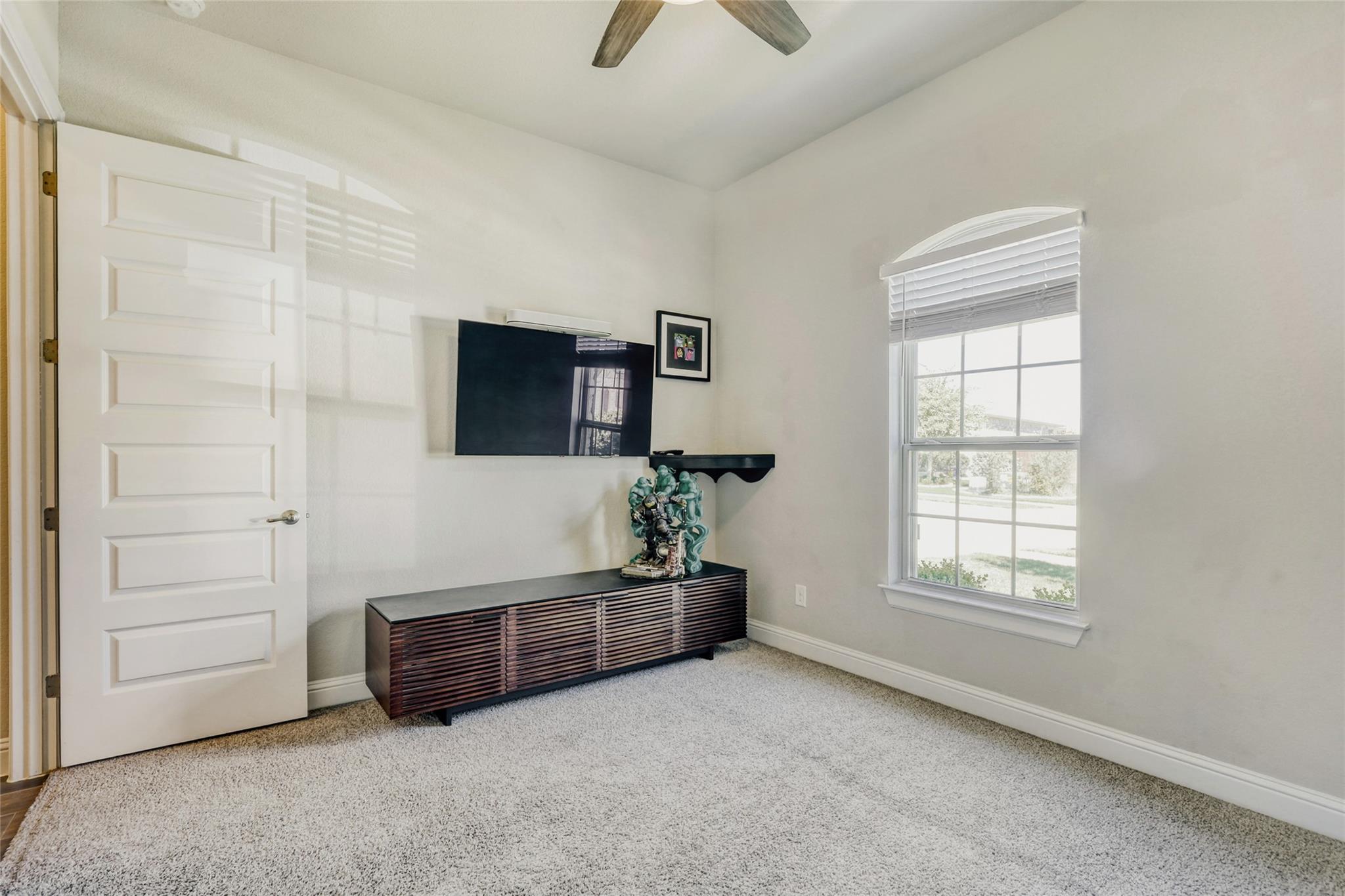 125 Buffalo View Ln, Georgetown, TX 78628