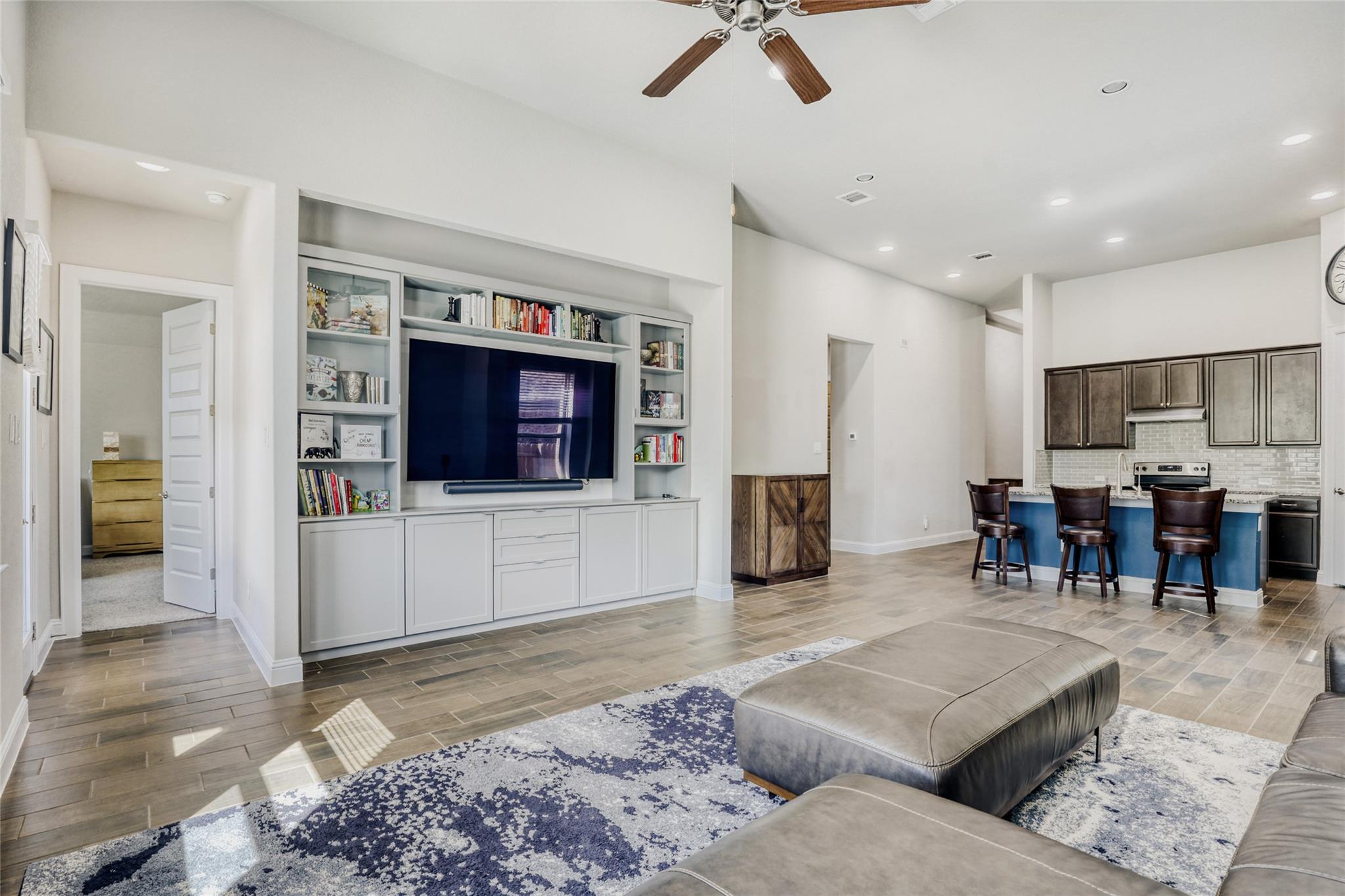 125 Buffalo View Ln, Georgetown, TX 78628