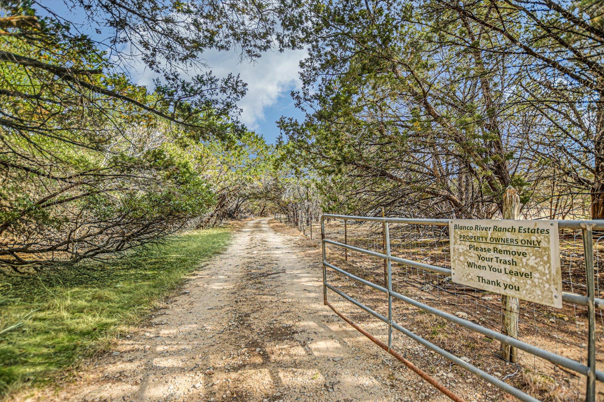 1935 Wayside Dr, Wimberley, TX 78676
