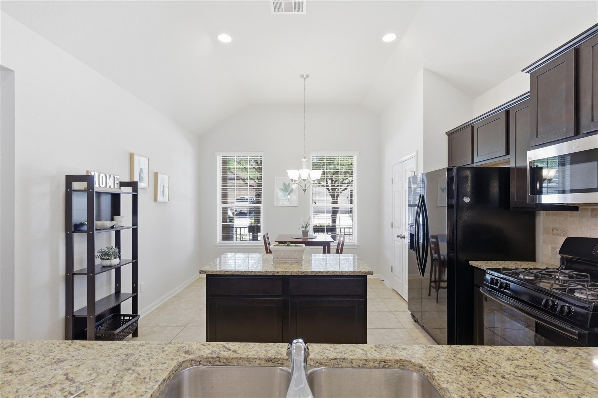 2144 Granite Hill Dr, Leander, TX 78641
