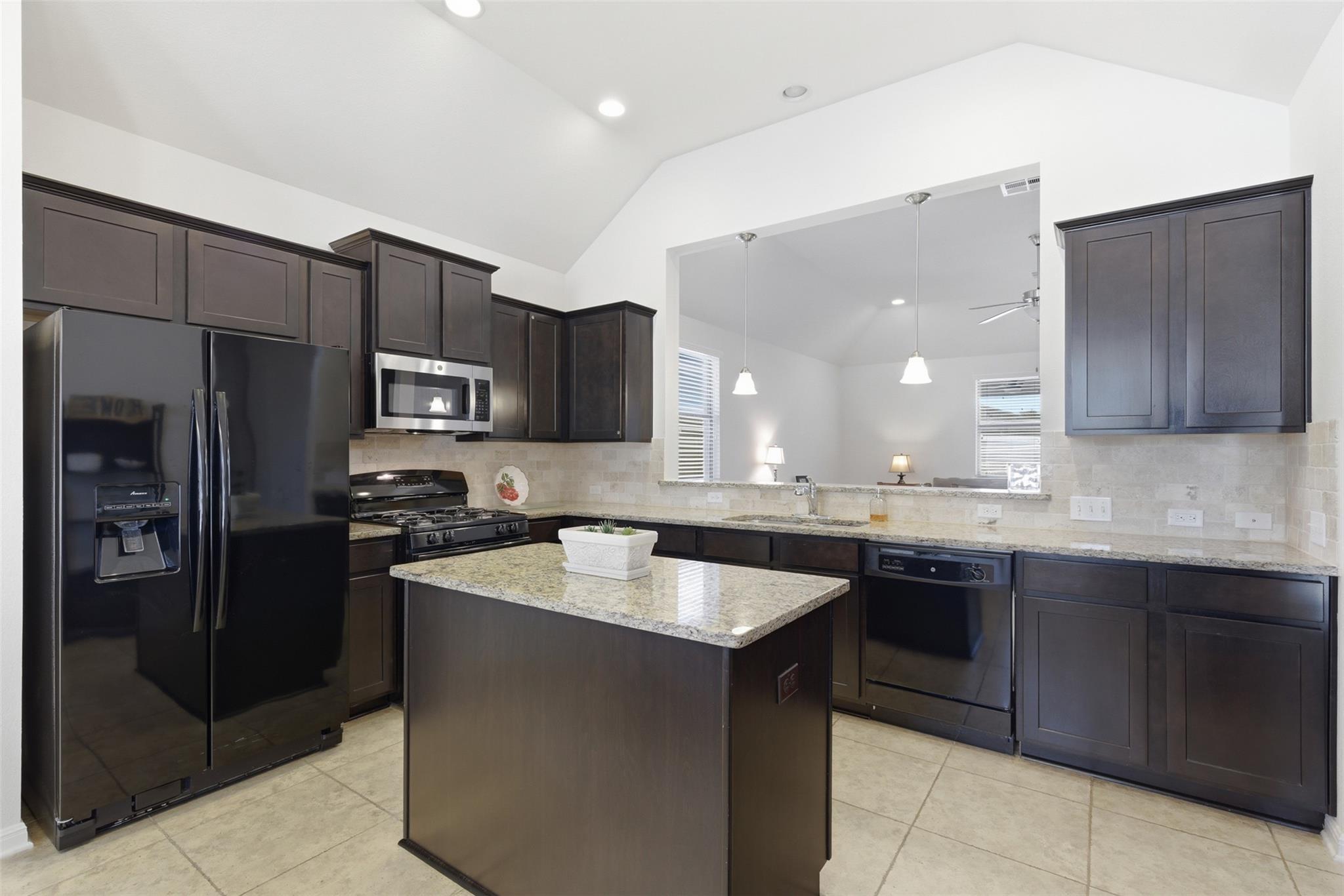 2144 Granite Hill Dr, Leander, TX 78641