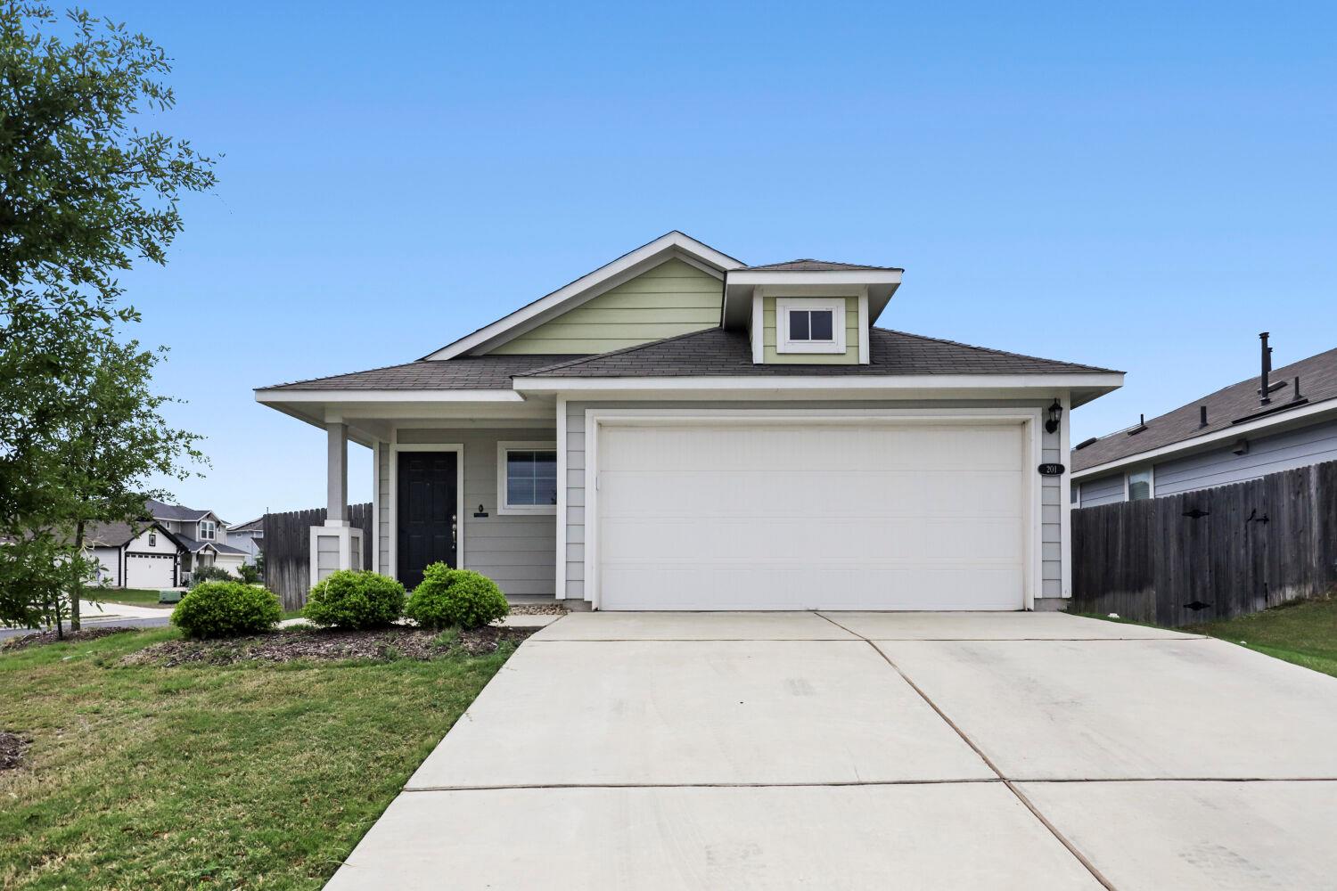 201 Stein Rd, Georgetown, TX 78626