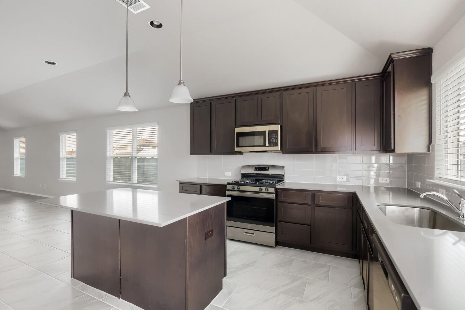 201 Stein Rd, Georgetown, TX 78626