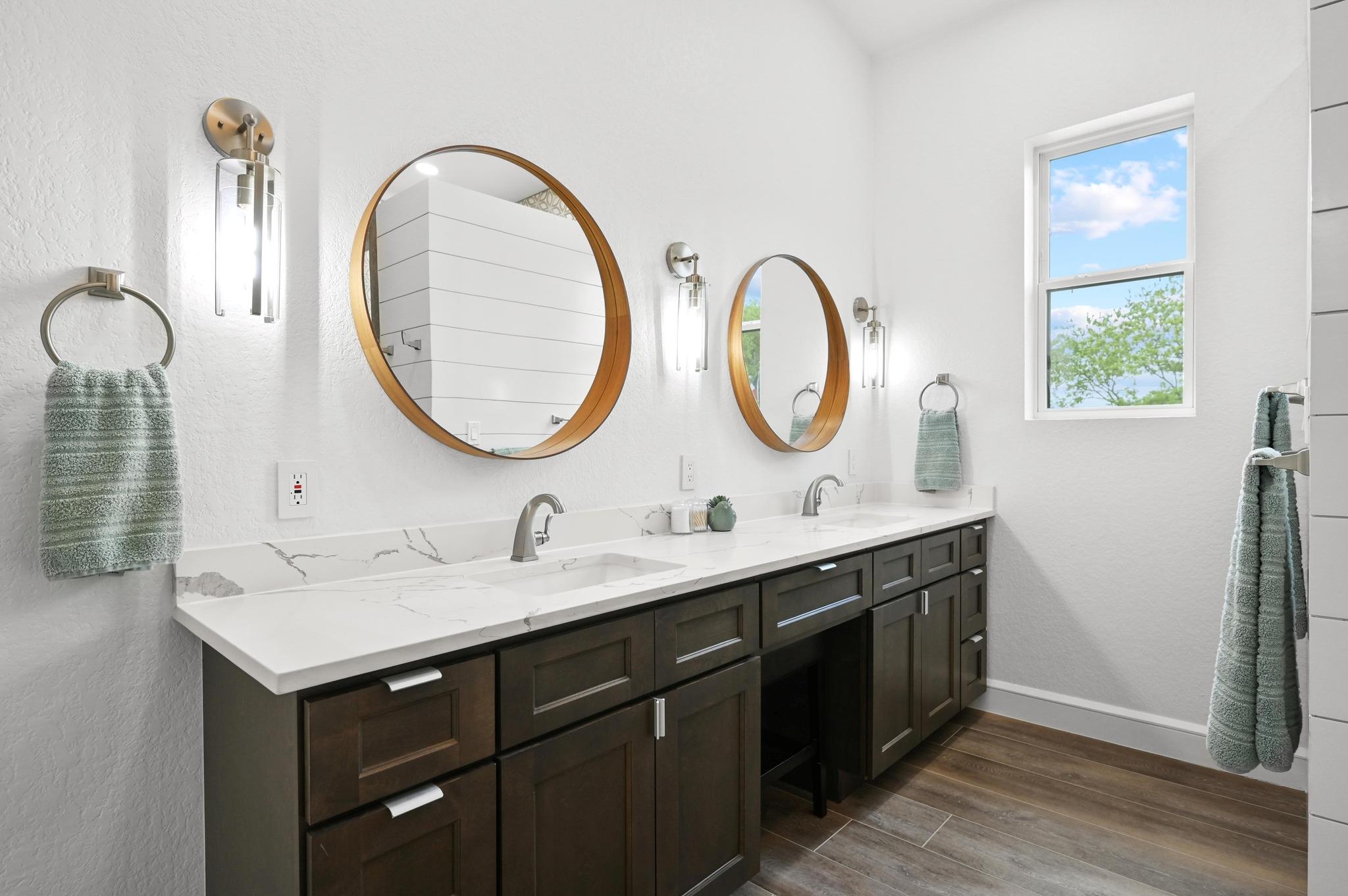 465 County Road 139, Burnet, TX 78611