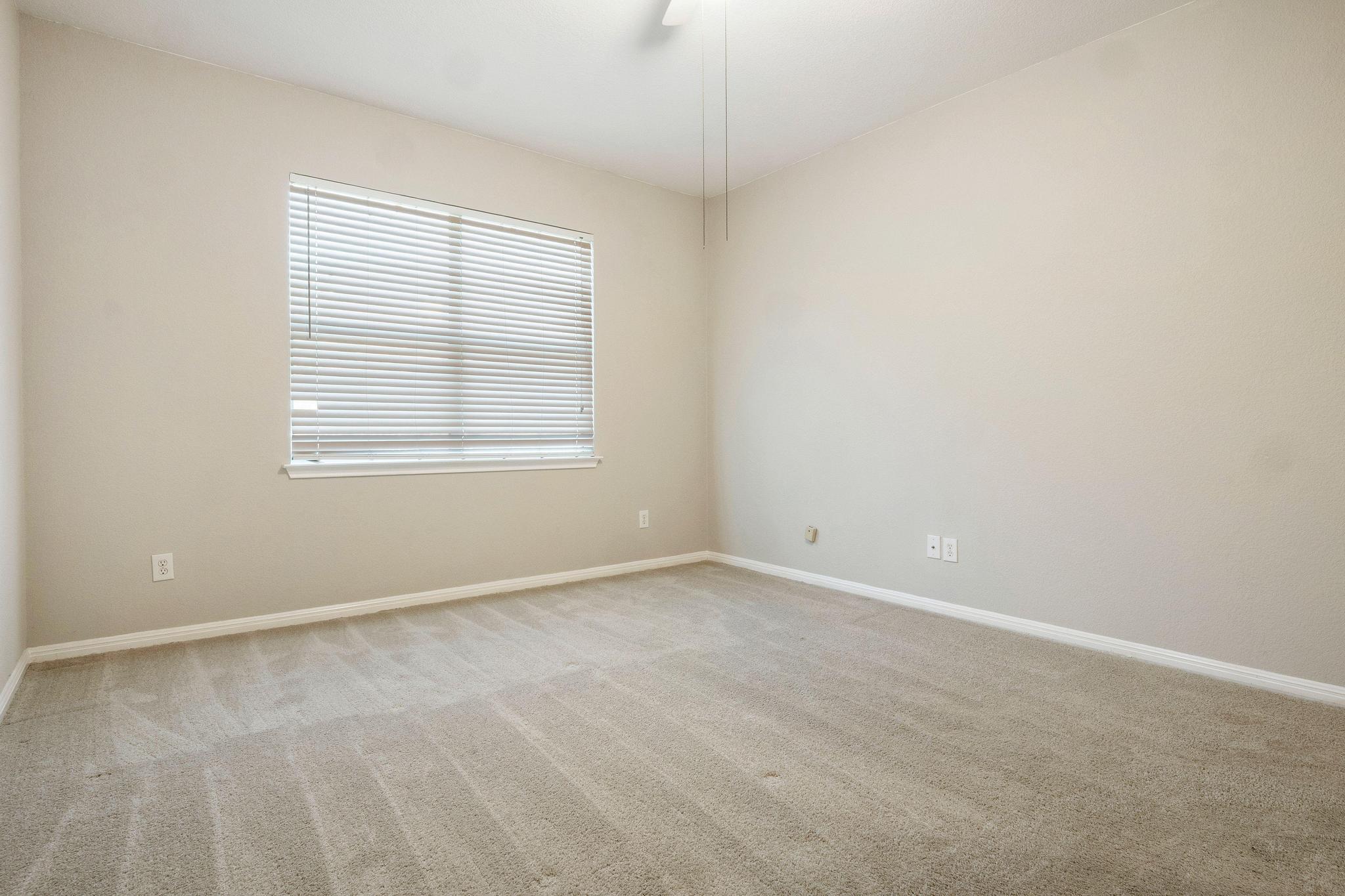 144 Oxford Dr, Kyle, TX 78640