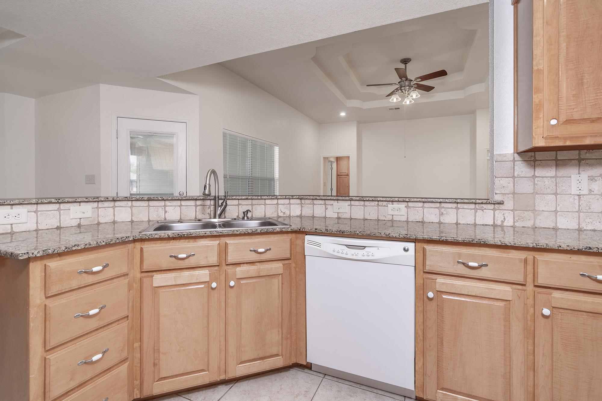 4935 Sean Patrick Gln, Temple, TX 76502