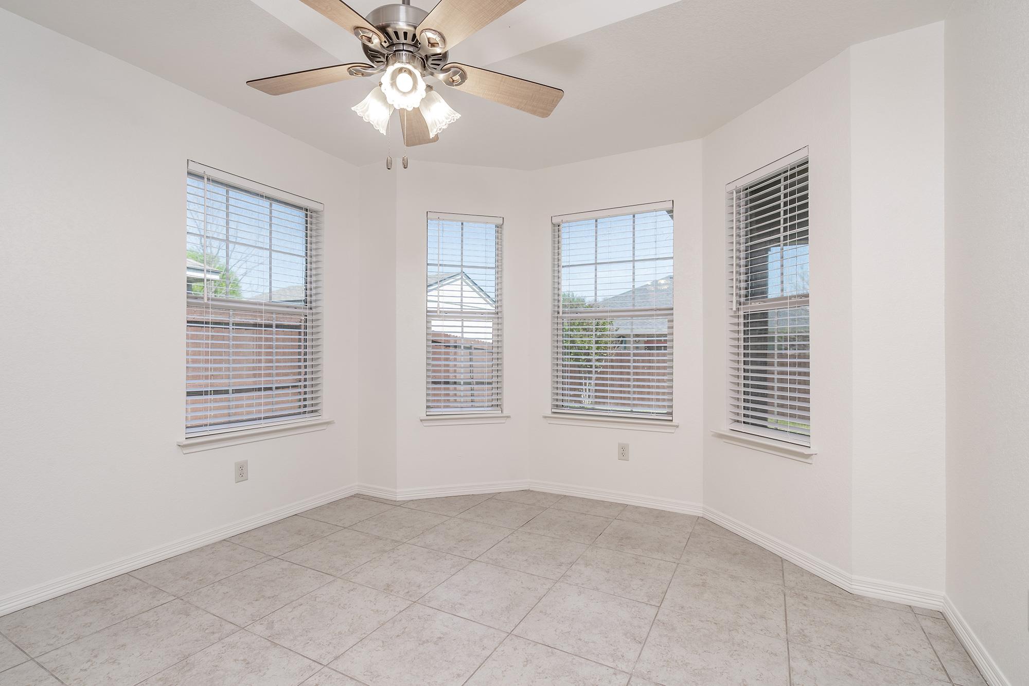 4935 Sean Patrick Gln, Temple, TX 76502