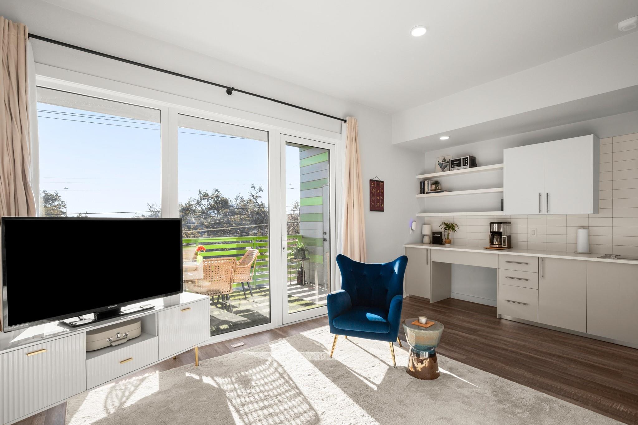 4004 Banister Ln # 202, Austin, TX 78704