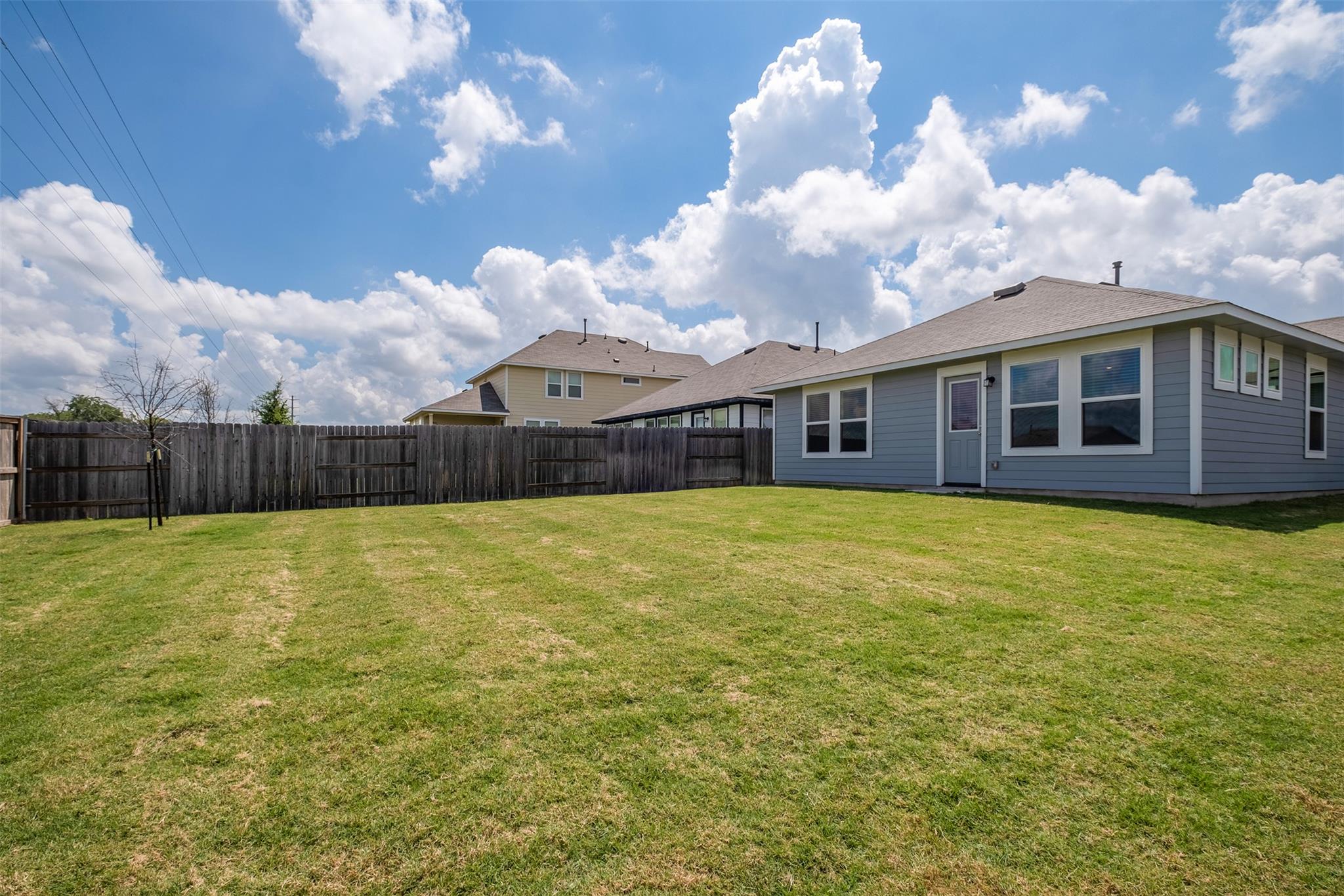 217 Spiny Lizard Ln, San Marcos, TX 78666