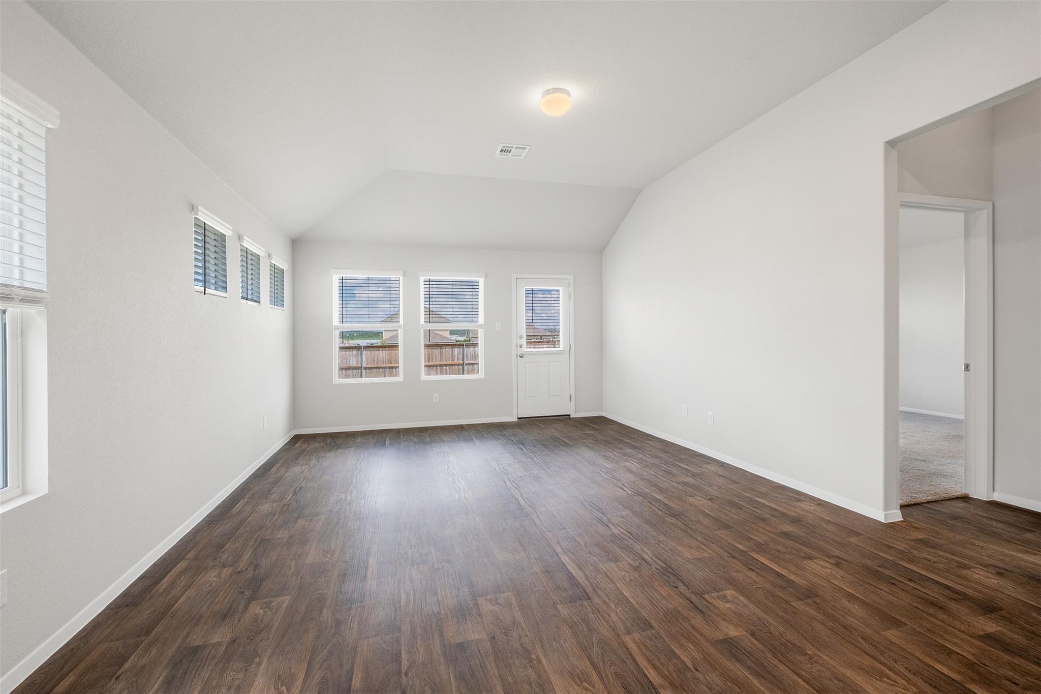 217 Spiny Lizard Ln, San Marcos, TX 78666