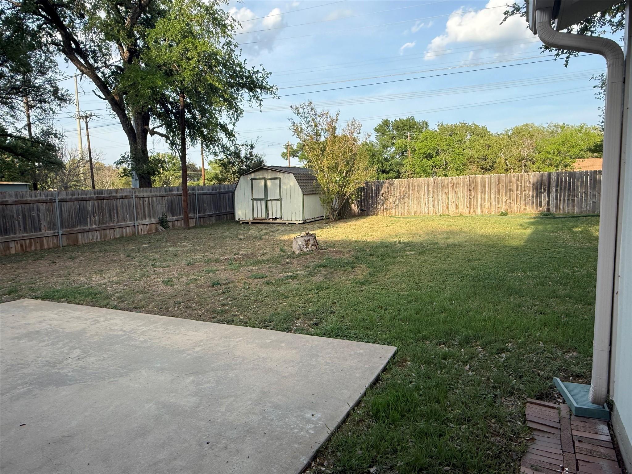 1401 Wood Rock Dr, Round Rock, TX 78681