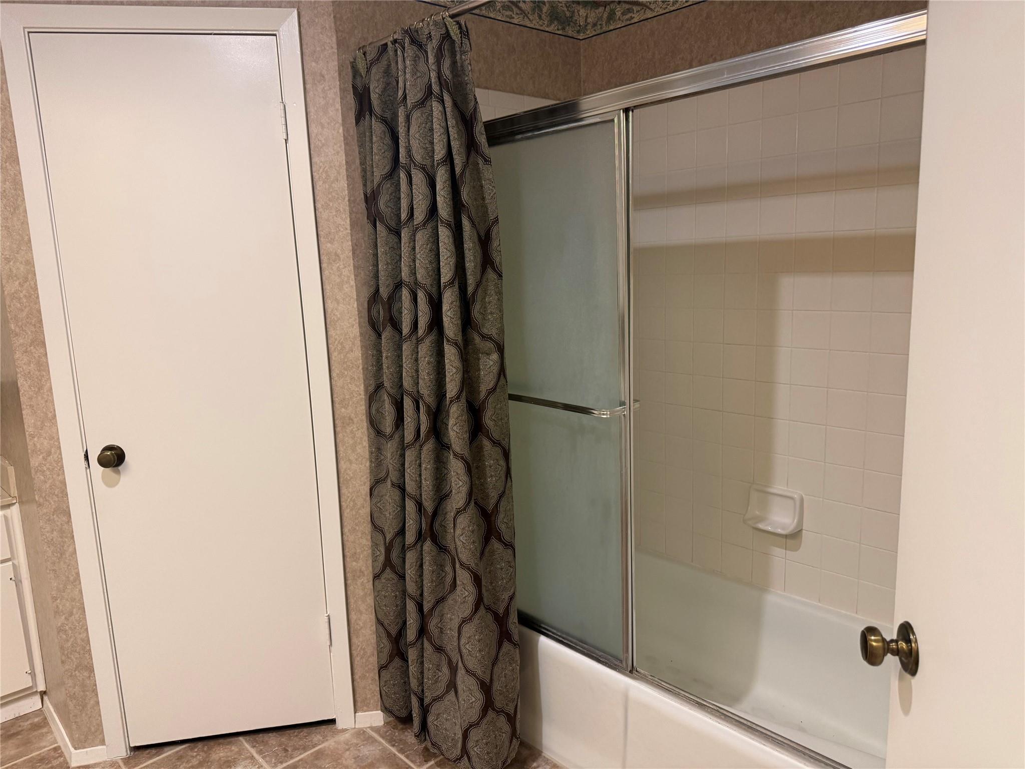 1401 Wood Rock Dr, Round Rock, TX 78681