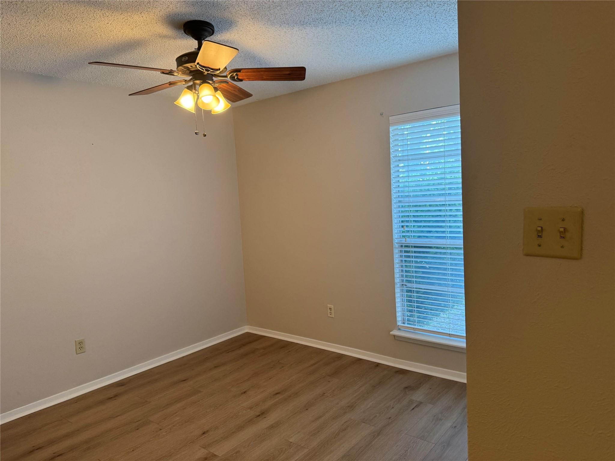 1401 Wood Rock Dr, Round Rock, TX 78681