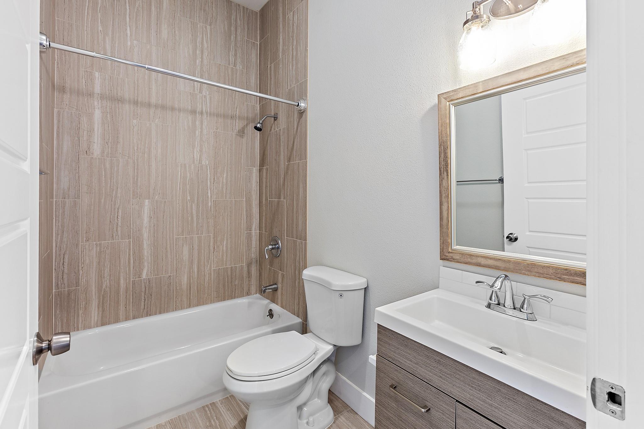 4507 E Martin Luther King Jr Blvd # 133, Austin, TX 78721