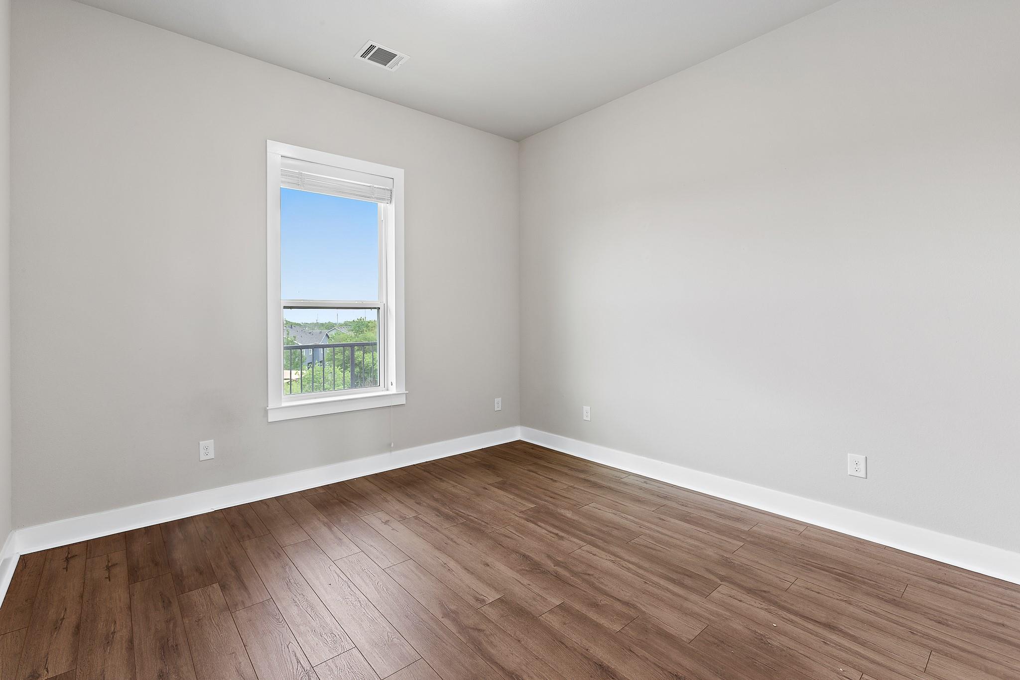 4507 E Martin Luther King Jr Blvd # 133, Austin, TX 78721