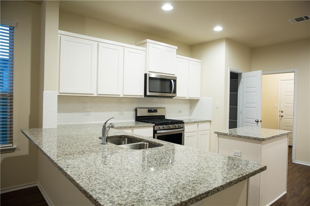 3651 Sandy Brook Dr # 303, Round Rock, TX 78665