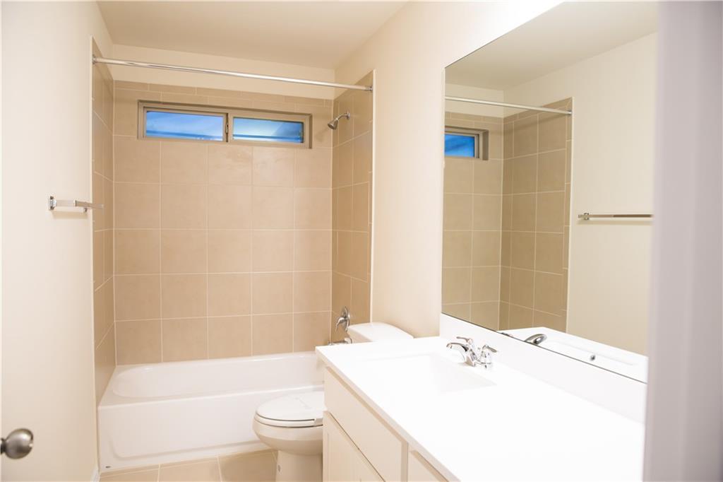 3651 Sandy Brook Dr # 303, Round Rock, TX 78665