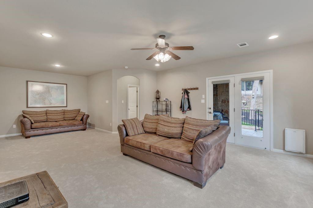 303 Palos Verdes Dr, Lakeway, TX 78734