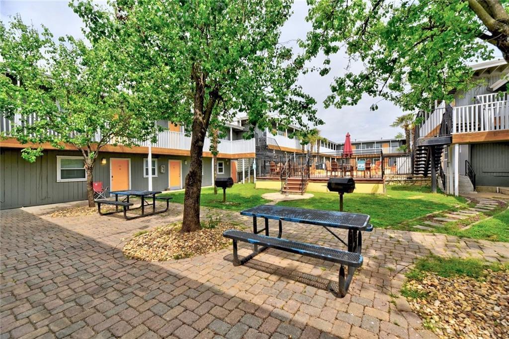 2401 Manor Rd # 102, Austin, TX 78722