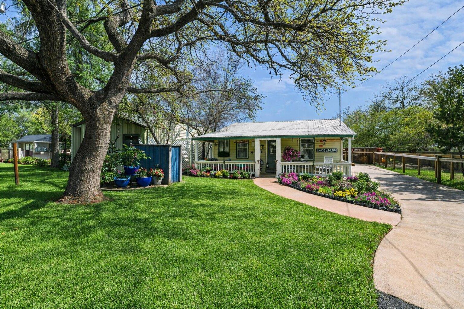 17009 E Darleen Dr # 2, Leander, TX 78641