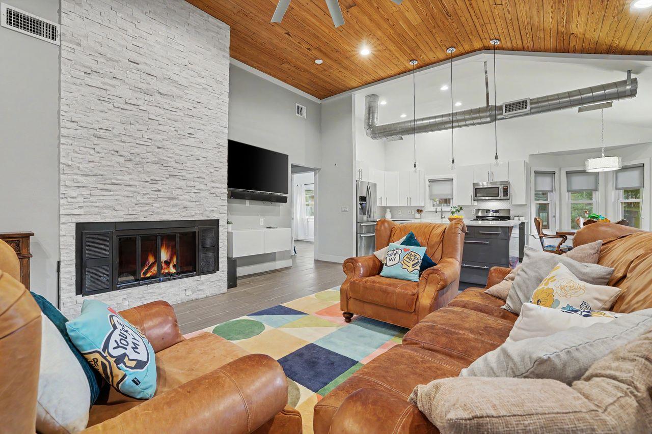 6903 Ardath St, Austin, TX 78757