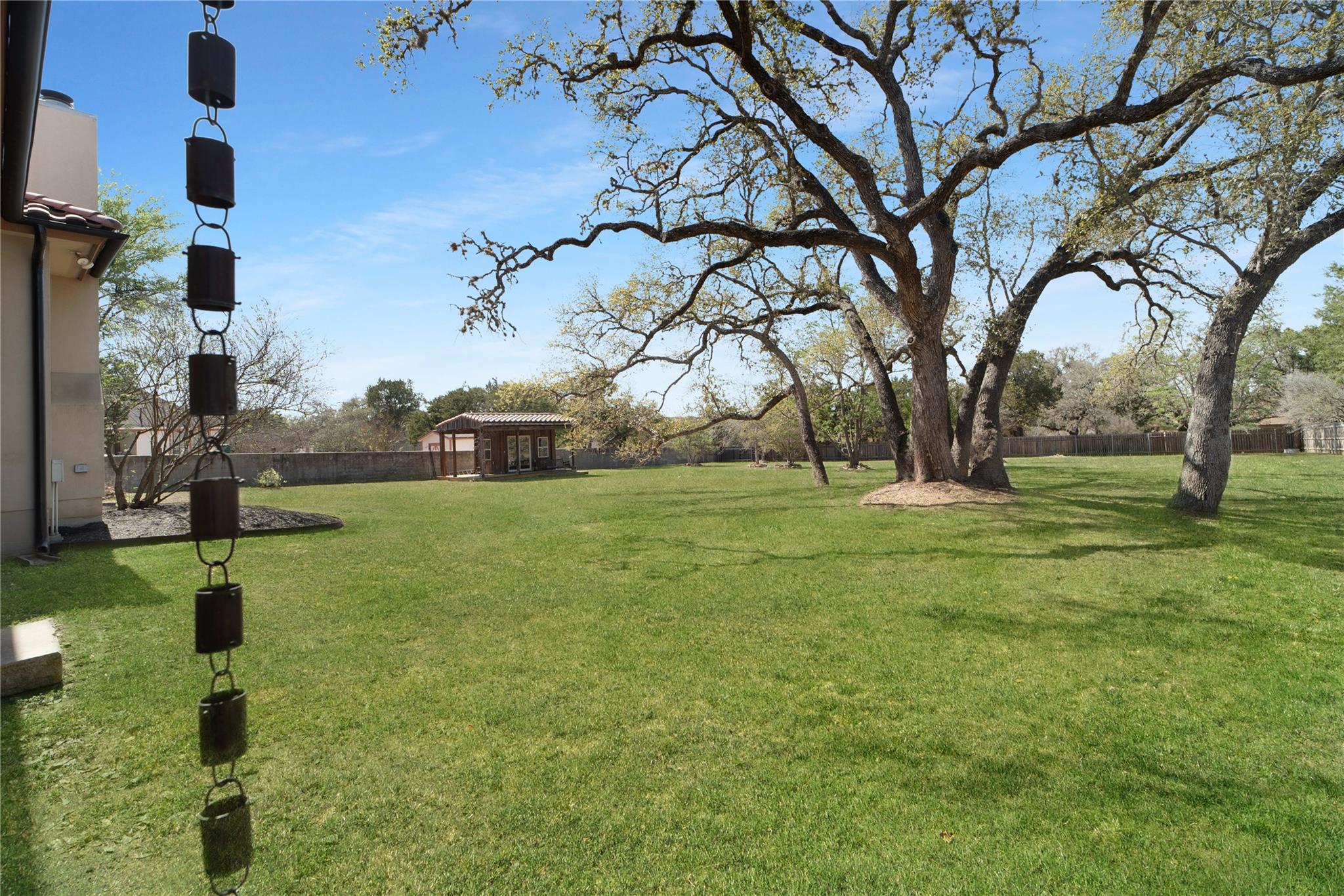 2450 Great Oaks Dr, San Marcos, TX 78666