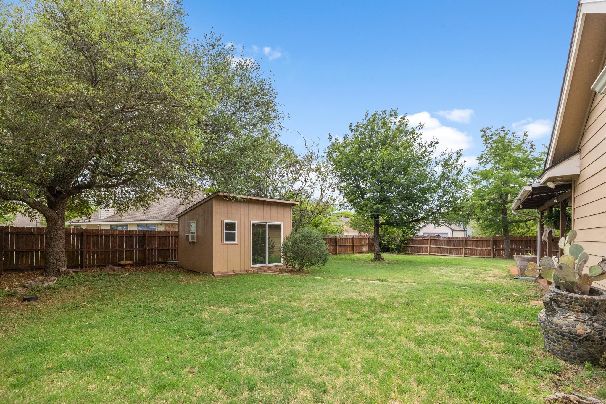 300 River Bluff Cir, Georgetown, TX 78626