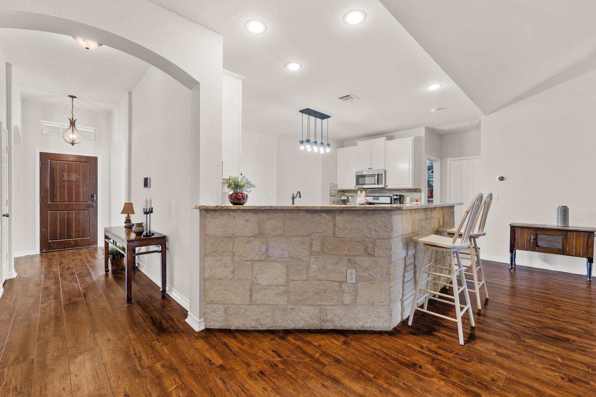 300 River Bluff Cir, Georgetown, TX 78626