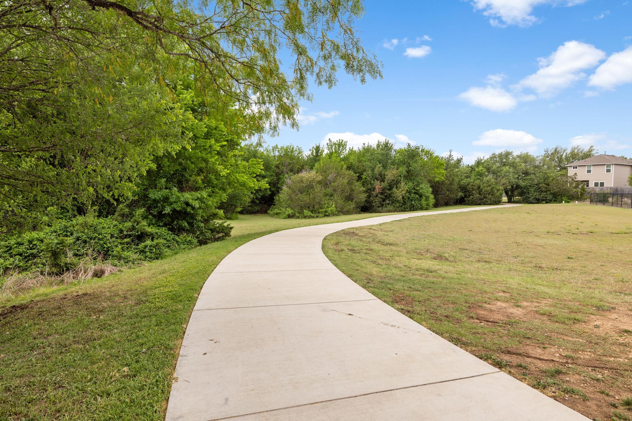 300 River Bluff Cir, Georgetown, TX 78626