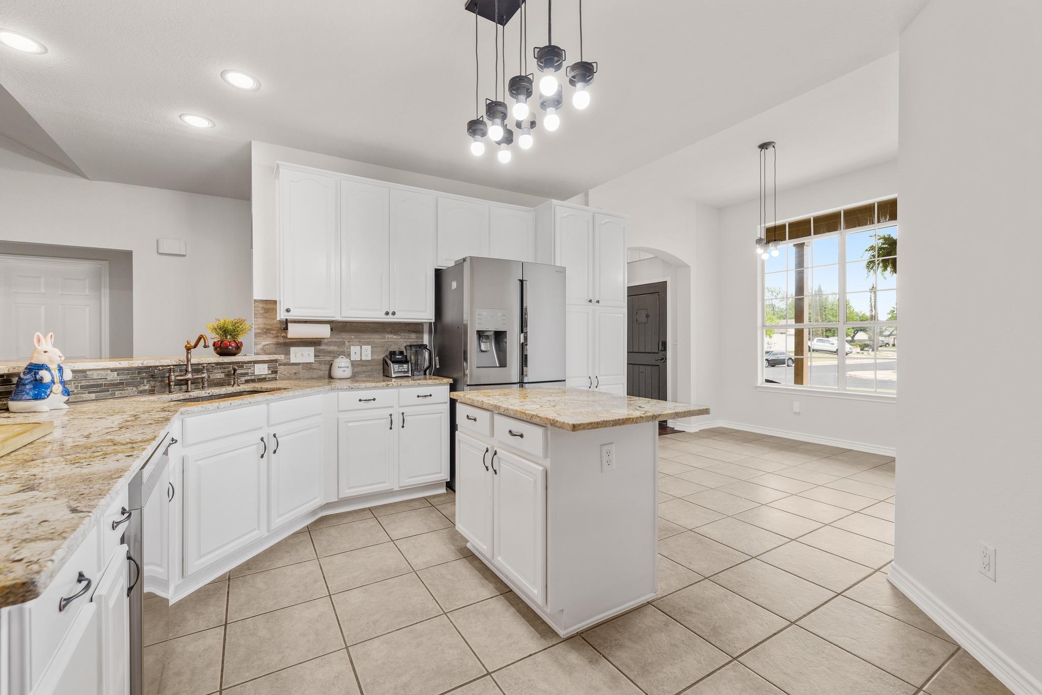 300 River Bluff Cir, Georgetown, TX 78626