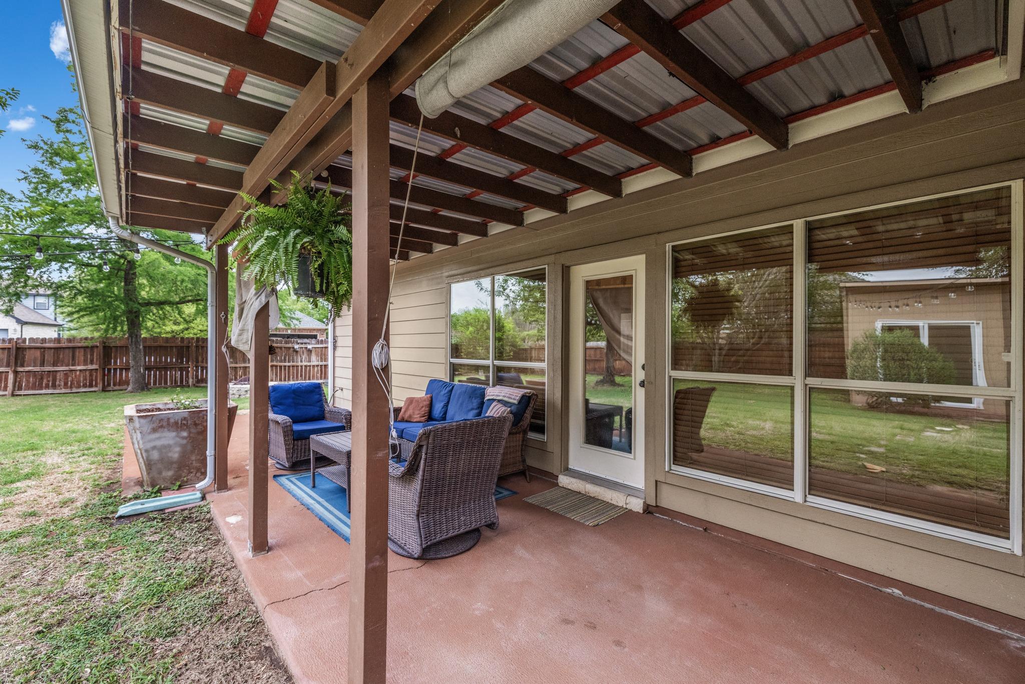 300 River Bluff Cir, Georgetown, TX 78626